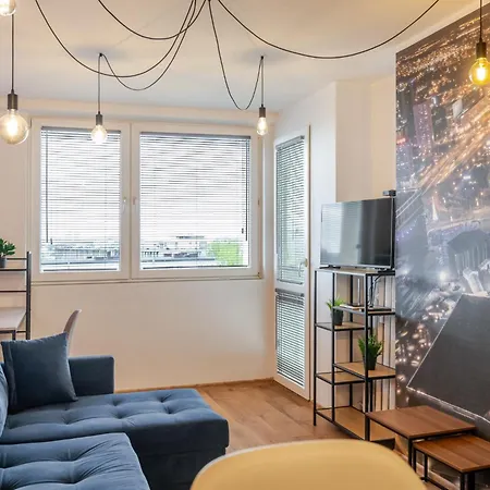 Apartment Spodek Light By Bookinghost *